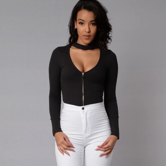 Fashion Nova Tops - ☺️3 for $15☺️ Fashionnova choker neck bodysuit